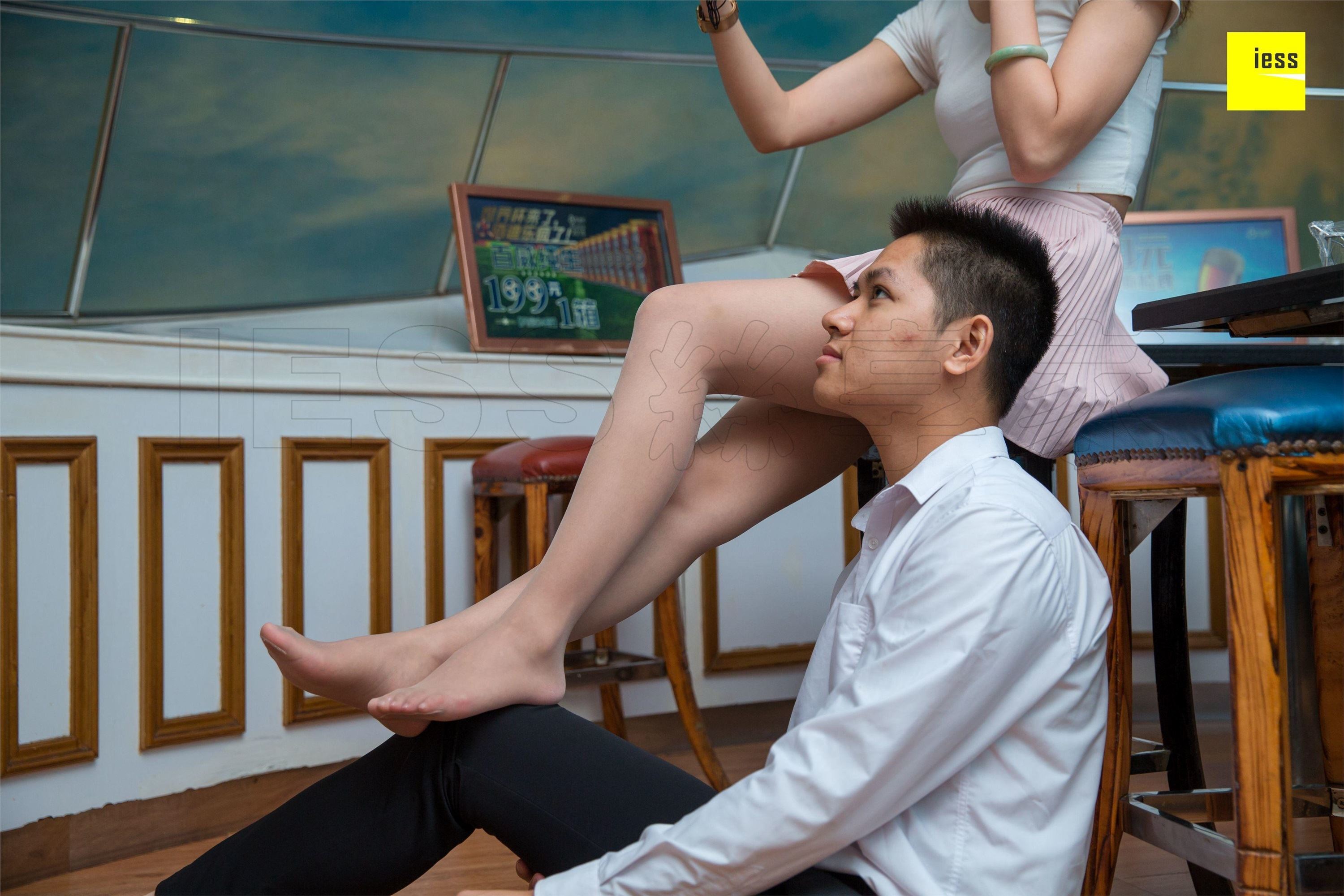 IESS异思趣向  2018.08.29《魔鬼周三》特刊33期：秋秋 摄影师约我去KTVⅡ